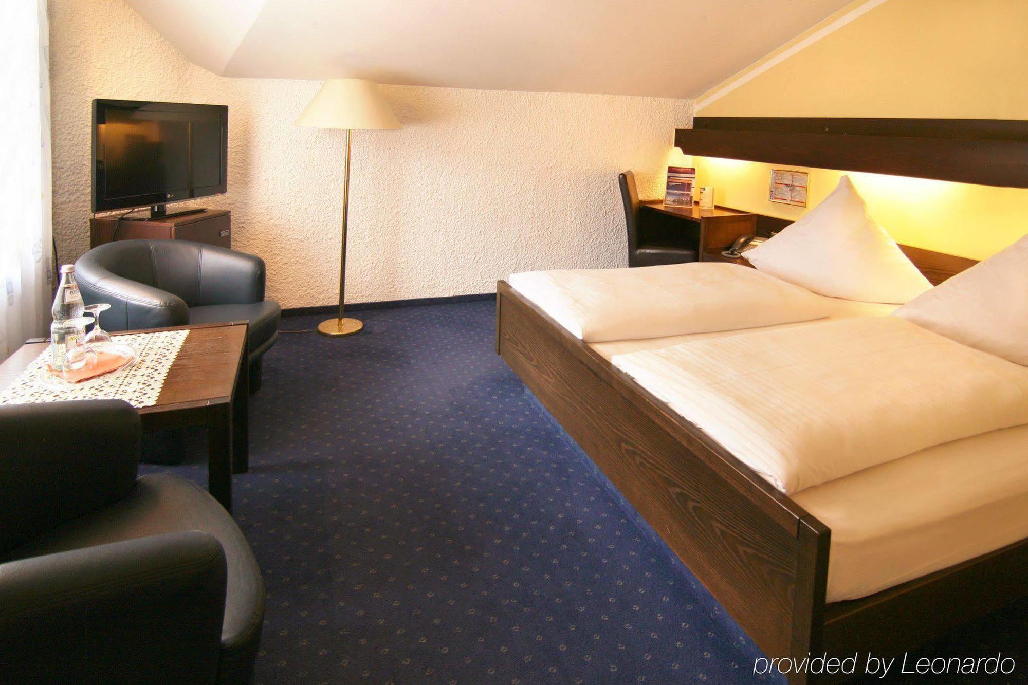 Hotel St. Georg Ratisbona Esterno foto
