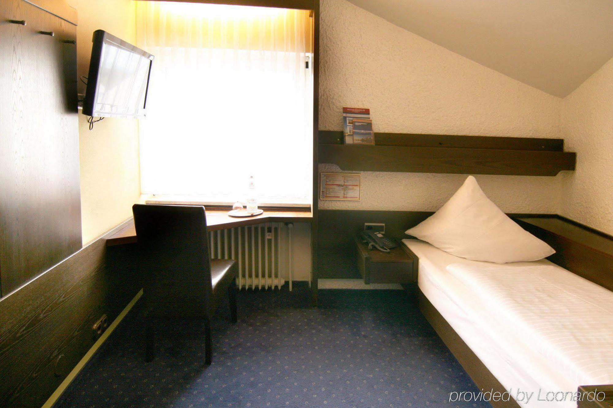 Hotel St. Georg Ratisbona Esterno foto
