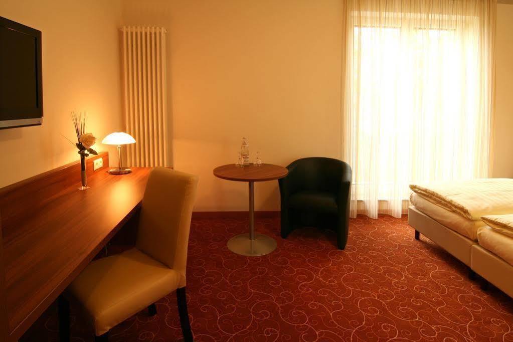 Hotel St. Georg Ratisbona Esterno foto